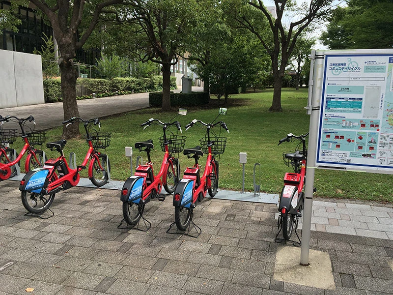 サイクルポストに並ぶレンタルサイクル