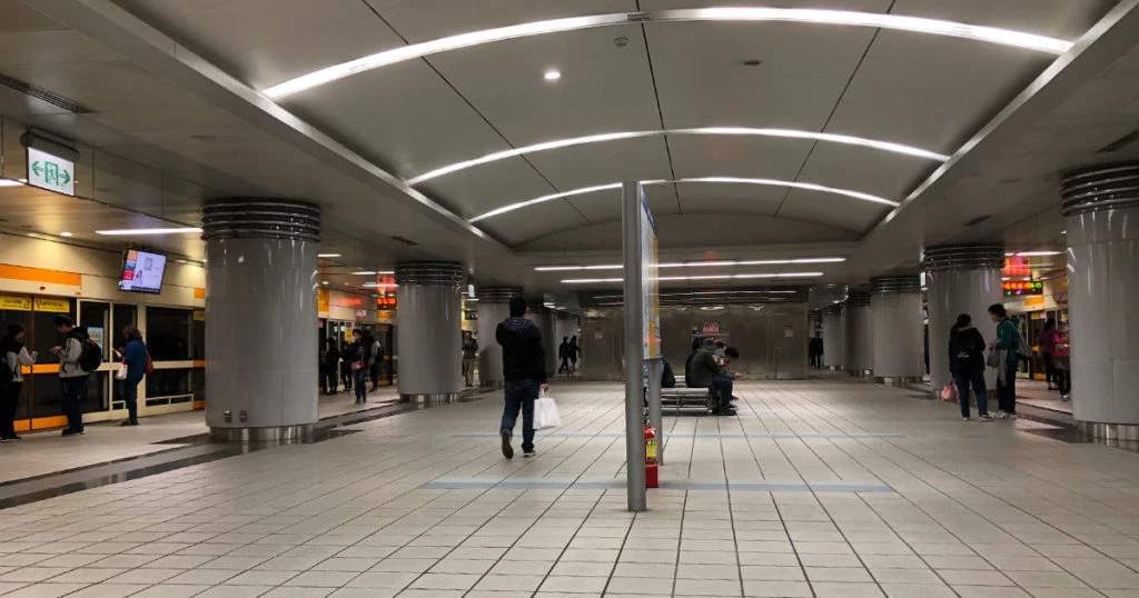 台湾の地下鉄駅構内