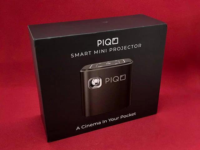 Piqoプロジェクターのパッケージ正面